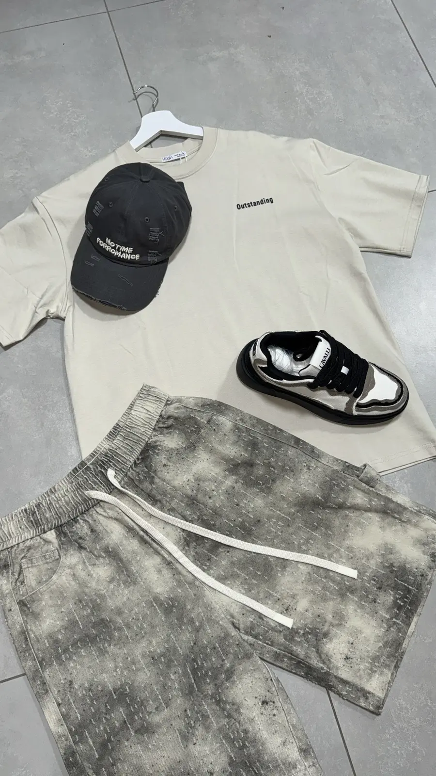 לוק מהסטודיו — שילוב פריטים